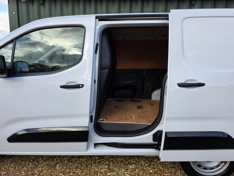 2024 Vauxhall Combo 1.5 Turbo D 100ps Prime L1 H1 Van * PLUS VAT *  PANEL VAN Diesel Manual