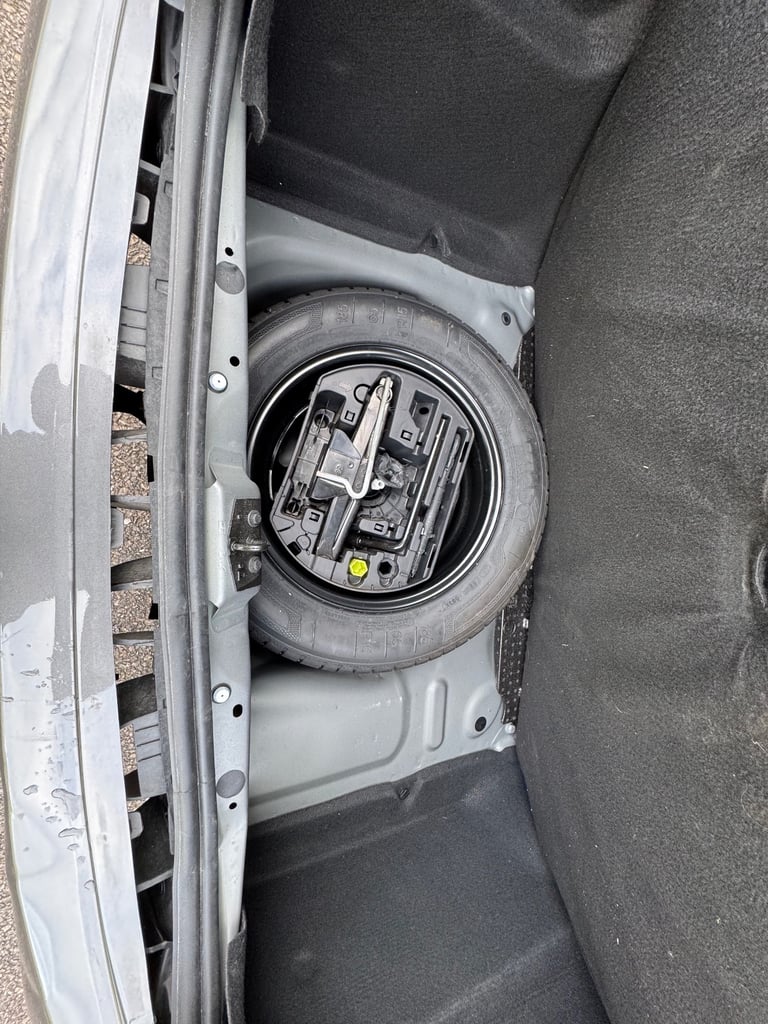 2018 Peugeot 208 1.2 PureTech Signature 5dr -  damaged repairable 