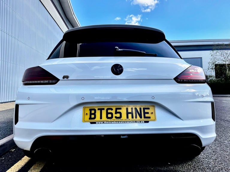 2015 Volkswagen Scirocco 2.0 TSI BlueMotion Tech R DSG Euro 6 (s/s) 3dr COUPE Petrol Automatic