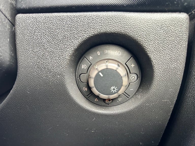 Vauxhall, CORSA, Hatchback, 2009, Manual, 1364 (cc), 5 doors