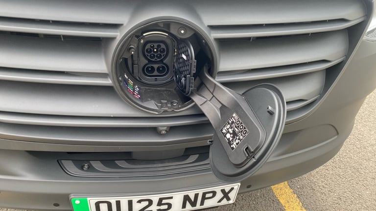 2025 Mercedes-Benz Sprinter 100kW 113kWh Pro Van Auto PANEL VAN ELECTRIC Automatic