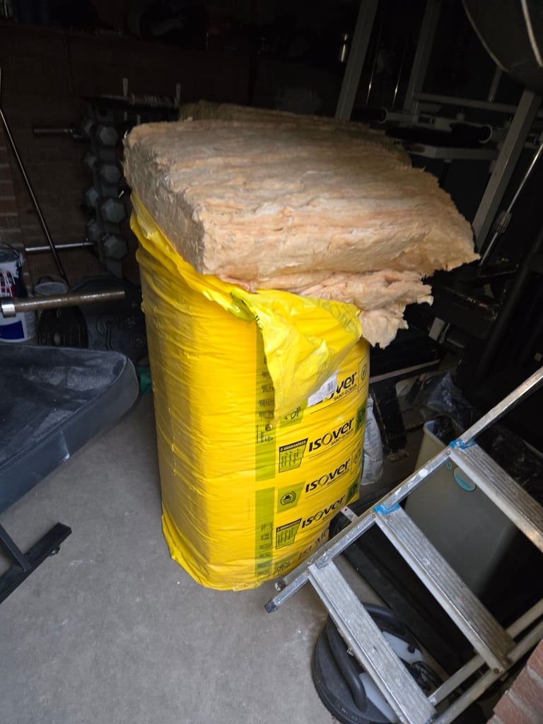 2 rolls of insulation 