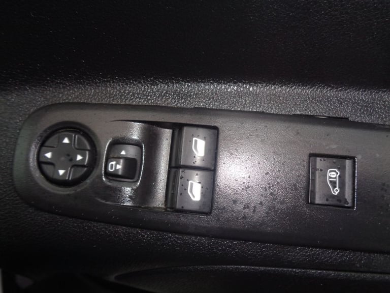 2019 69 VAUXHALL COMBO 1.6 TURBO D 2300 SPORTIVE PANEL VAN 4DR DIESEL NO VAT 