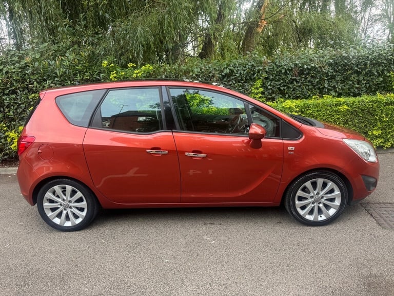 2013 Vauxhall Meriva 1.4i 16V SE 5dr MPV Petrol Manual