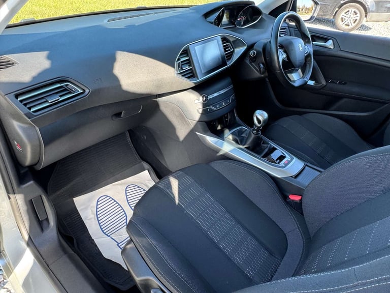 2016 Peugeot 308 1.6 308 Allure SW HDi Blue S/S 5dr Estate Diesel Manual