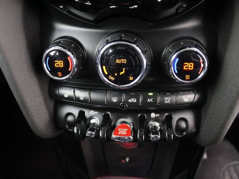 2019 MINI Hatch 1.5 Cooper Exclusive Hatchback 3dr Petrol Manual Euro 6 (s/s) (136 ps) Hatchback ...