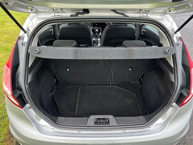 2013 Ford Fiesta 1.25 Zetec Euro 5 5dr HATCHBACK Petrol Manual