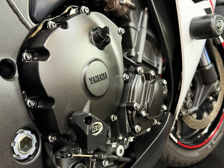 2014 Yamaha R1 1000