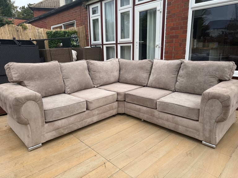 image for Beige Verona Corner Sofa 