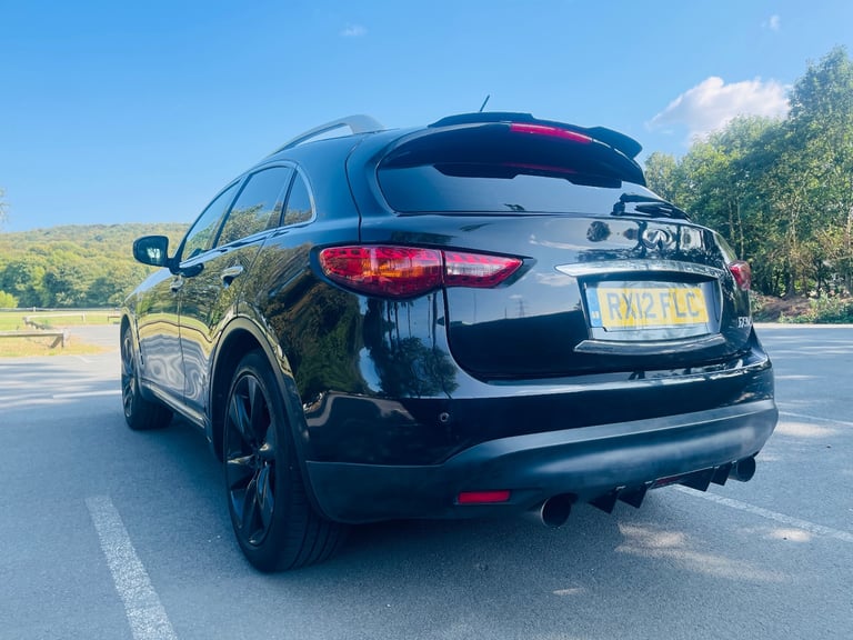 Infiniti FX30d S 2012, Semi-Auto 3.0L diesel, full service history, 5 doors