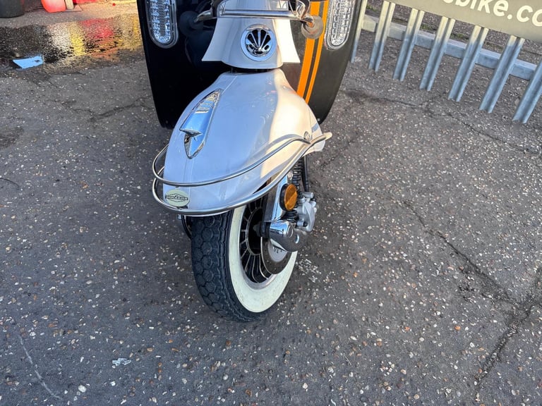 AJS Modena Retro Classic Style 125cc Scooter 2017 795 Miles