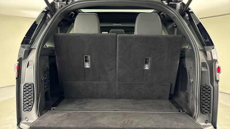 2021 Land Rover Discovery 3.0 D300 MHEV R-Dynamic HSE SUV 5dr Diesel Auto 4WD Euro 6 (s/s) (300 p...