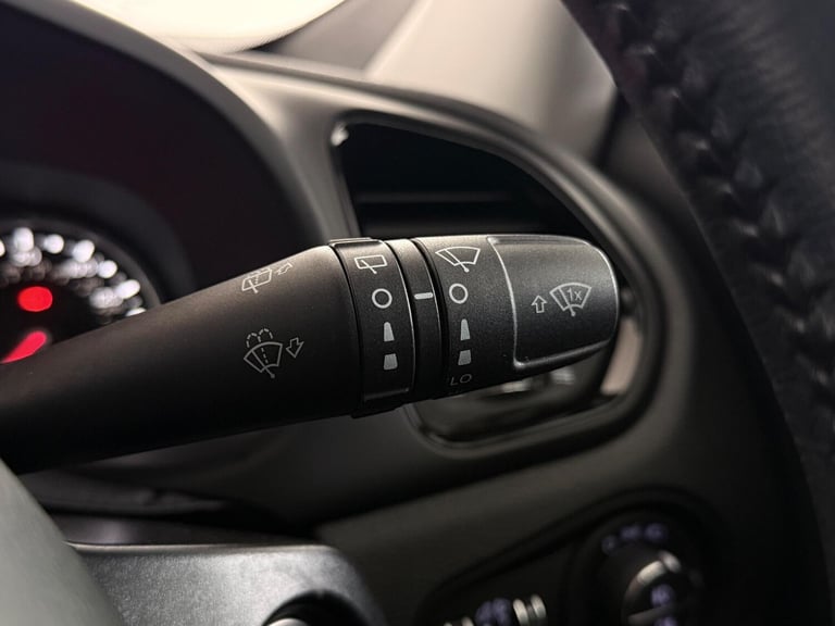 2020 Jeep Renegade 1.3 GSE T4 Night Eagle DDCT Euro 6 (s/s) 5dr ESTATE Petrol Automatic