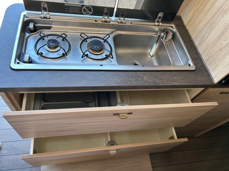 Fiat Weinsberg Carabus 600 K | 4 Berth | Fully Equipped