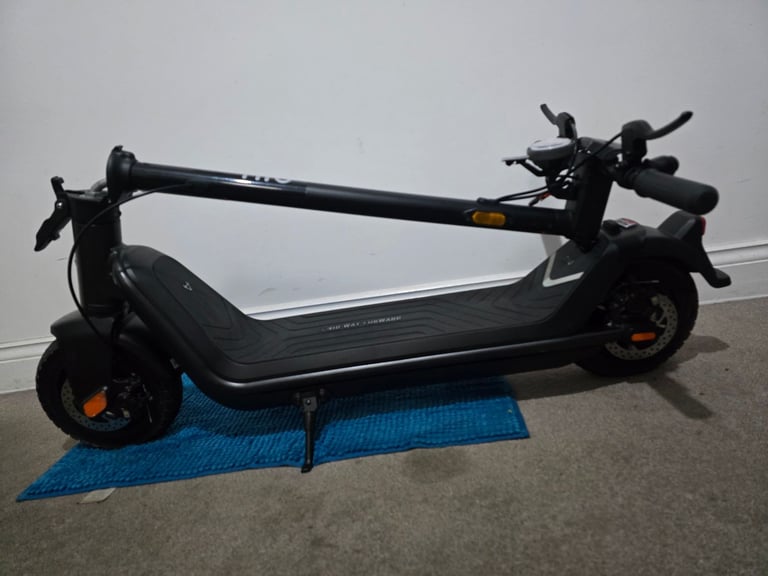 Niu KQI3 PRO (Almost new) 31KMPH