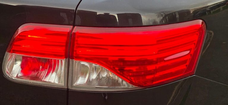 2014 Toyota Avensis 2.0 V-Matic Excel Touring CVT 5dr Petrol Automatic