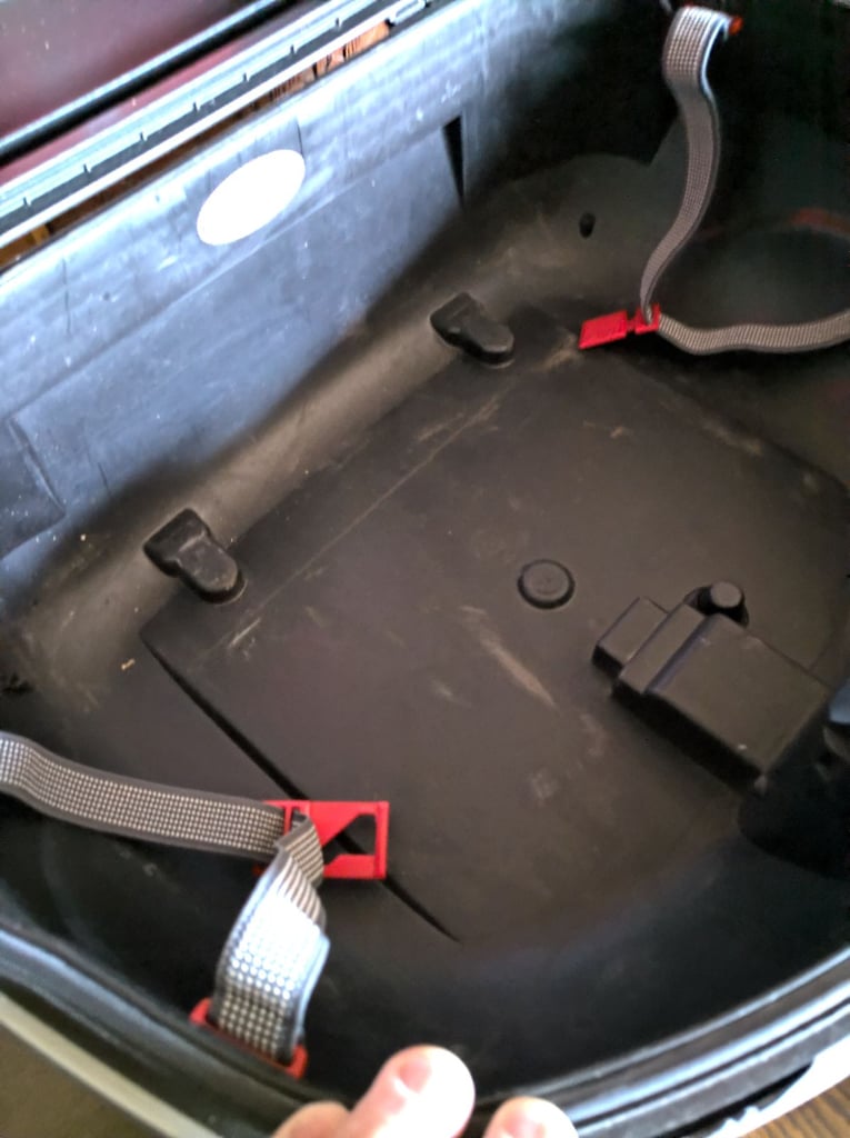 Givi V46 top box