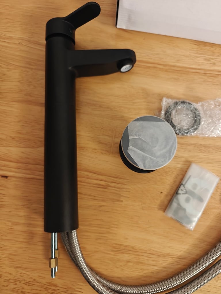 Lollipop extended mono basin mixer matt black