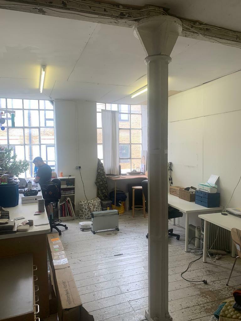 1 Creative desk space available, Islington, Candid Arts, creative studio behind Angel tube