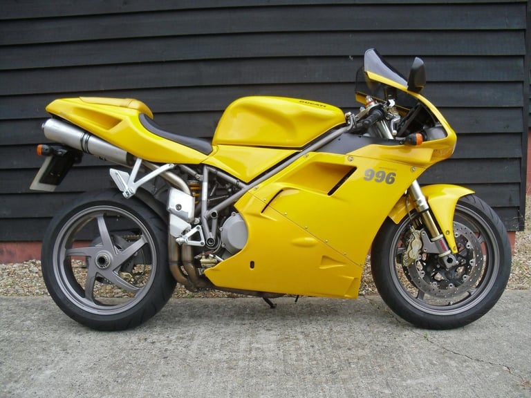 image for DUCATI 996 BIPOSTO , 2000 , BELT SERVICE JUST CARRIED OUT .OHLINS SHOCK .