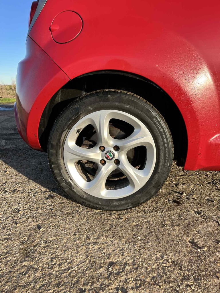Alfa Romeo, MITO, Hatchback, 2011, Manual, 1368 (cc), 3 doors