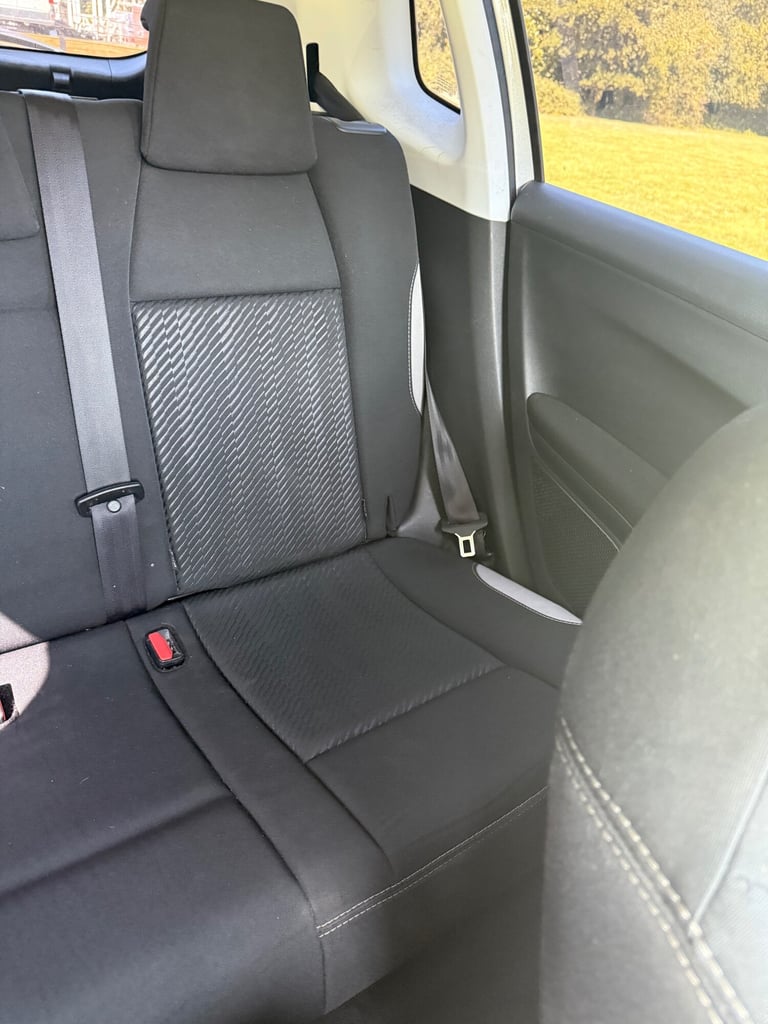 2016 Peugeot 2008 1.2 PureTech Access A/C 5dr HATCHBACK Petrol Manual