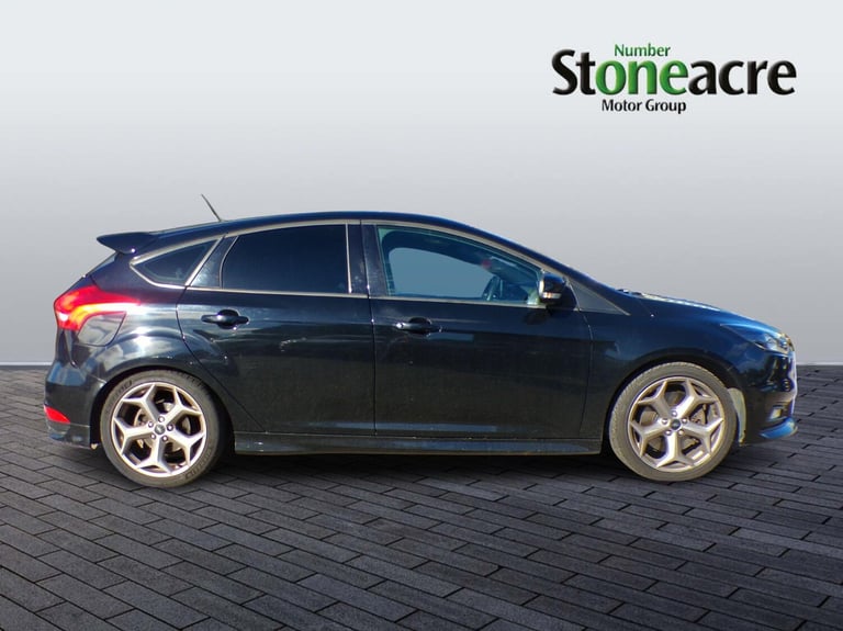 2018 Ford Focus 2.0 TDCi 185 ST-2 Navigation 5dr HATCHBACK DIESEL Manual