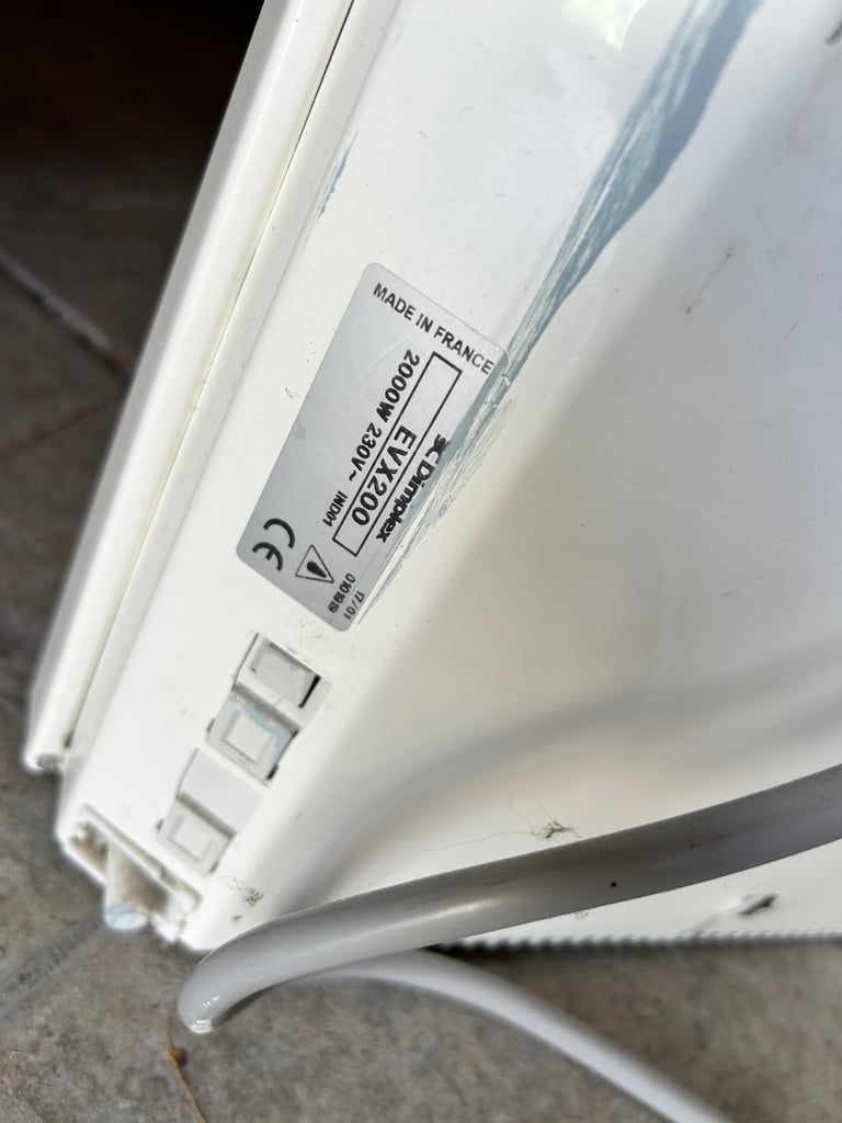 Dimplex wall heater