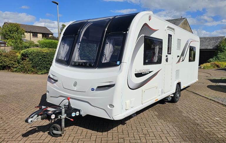 BAILEY UNICORN CABRERA 2020 Black Edition CARAVAN
