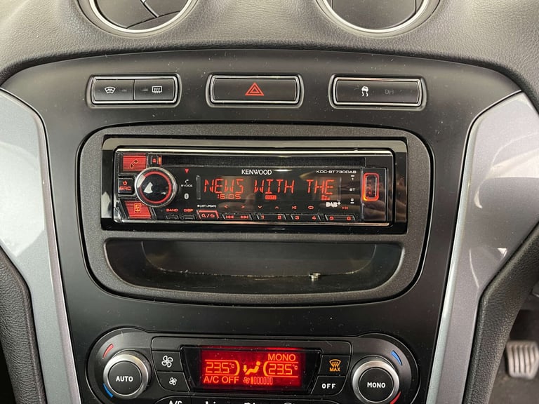 2012 Ford Mondeo 2.0 Mondeo Zetec TDCi 140 5dr Hatchback Diesel Manual