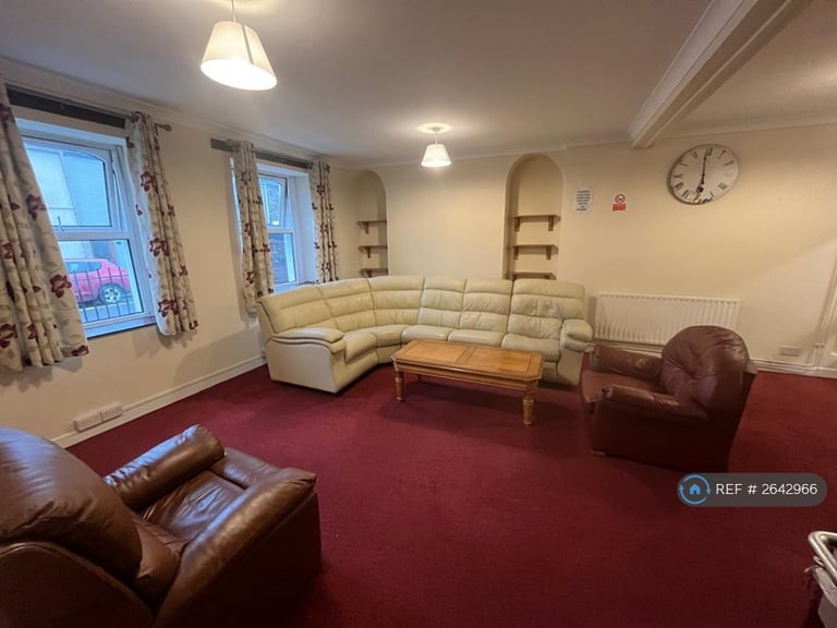 1 bedroom in Neath Road, Swansea, SA6 (#2642966)