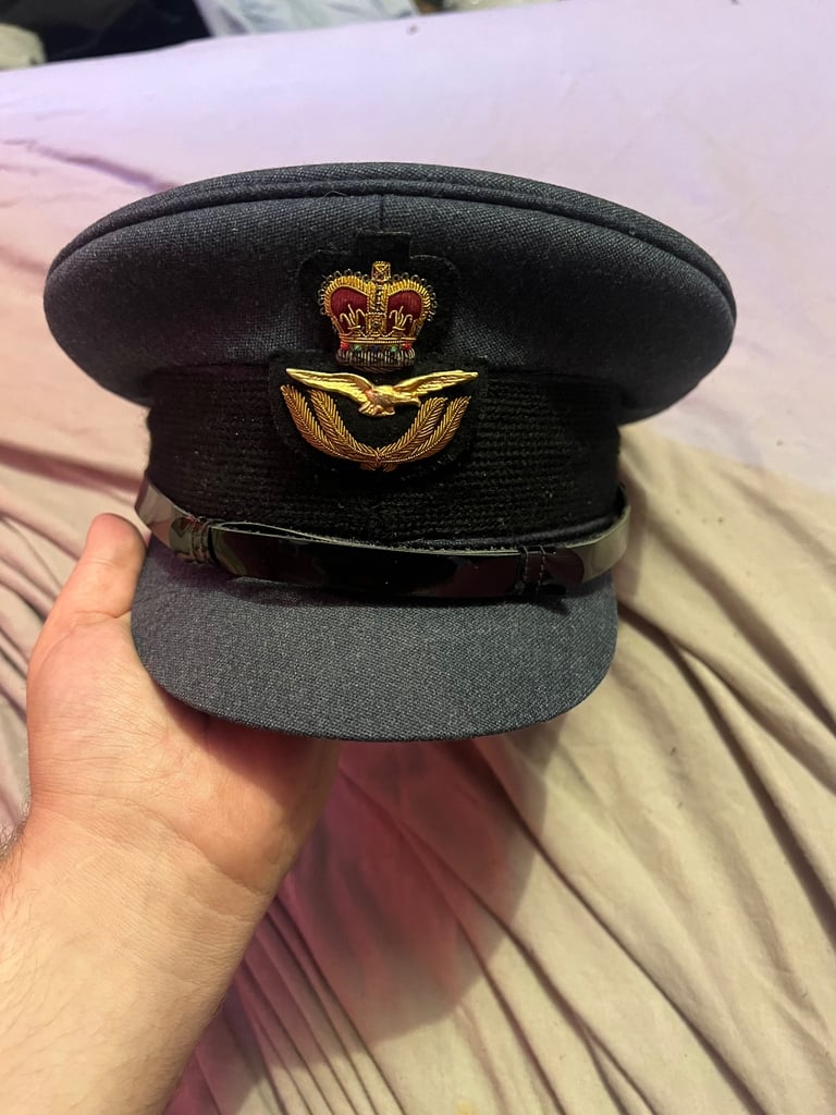 RAF OFFICER PEAK CAP size 60