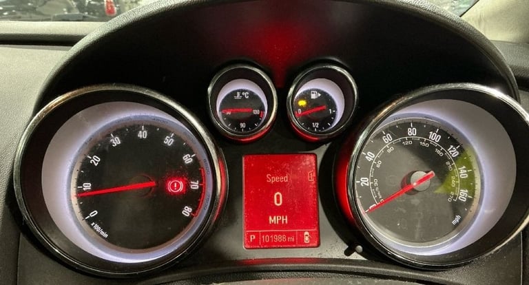 2013 Vauxhall Astra 1.6i 16V SRi 5dr Auto HATCHBACK PETROL Automatic