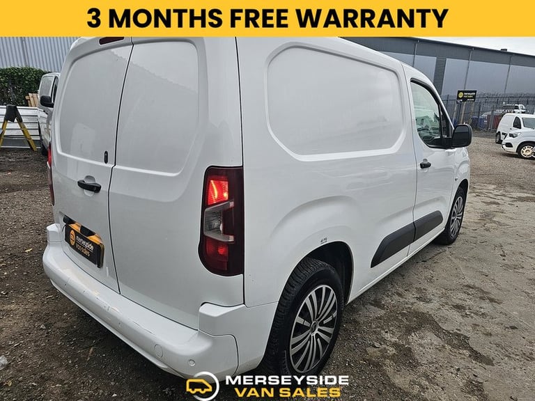 2020 Vauxhall Combo 2000 1.5 Turbo D 100ps H1 Sportive Van PANEL VAN DIESEL Manual