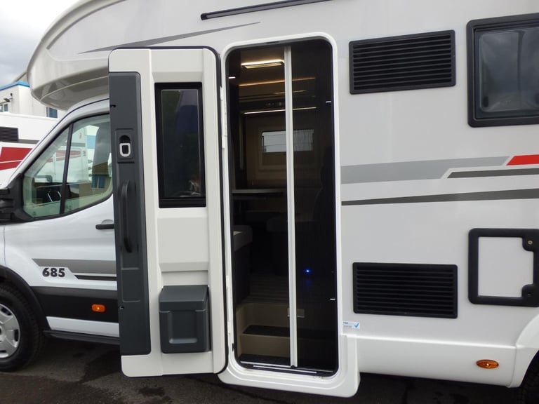Roller Team Zefiro 685 Motorhome DIESEL MANUAL 2025