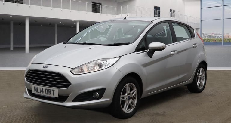 2014 Ford Fiesta 1.6 Zetec Powershift Euro 5 5dr HATCHBACK Petrol Automatic