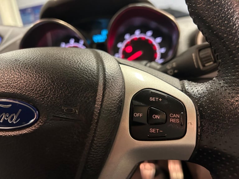 2017 Ford Fiesta 1.6T EcoBoost ST-3 Euro 6 3dr HATCHBACK Petrol Manual