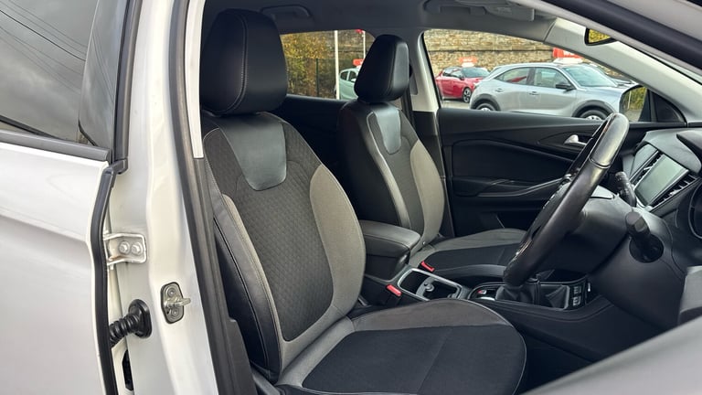 2018 Vauxhall Grandland X 1.2 Turbo Sport Nav 5dr Petrol Hatchback Hatchback Petrol Manual