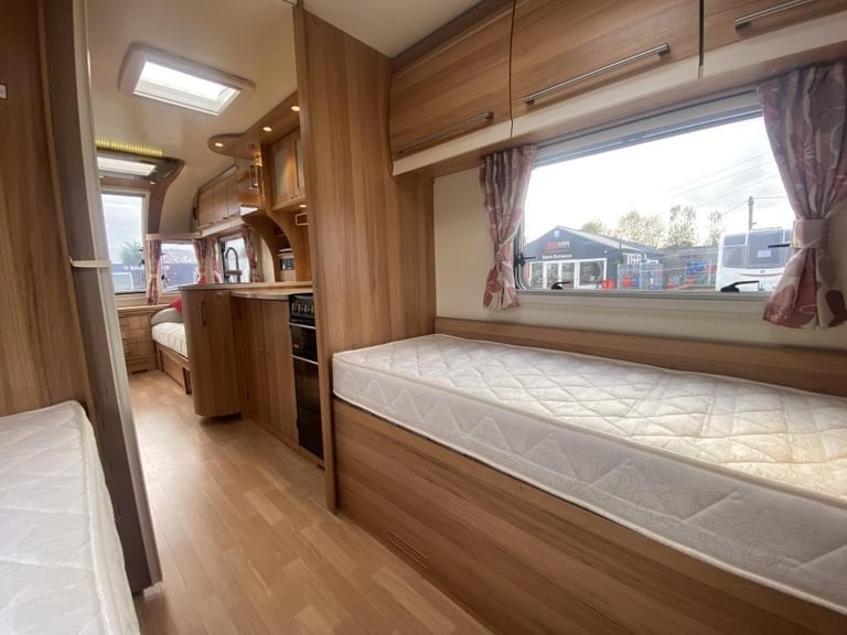 2014 BAILEY UNICORN CORDOBA LUXURY TOURING CARAVAN
