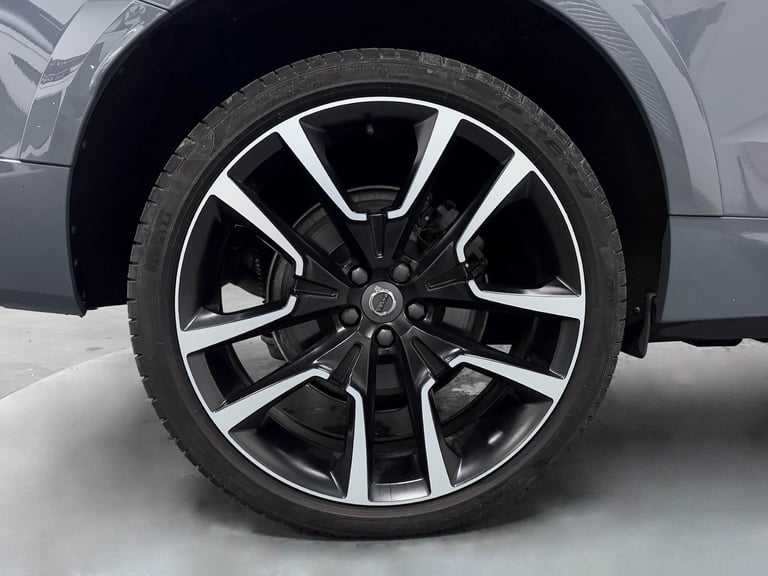 2021 Volvo XC60 R-Design Pro T8 AWD (390 hp) Auto ESTATE Petrol/Electric Hybrid Automatic