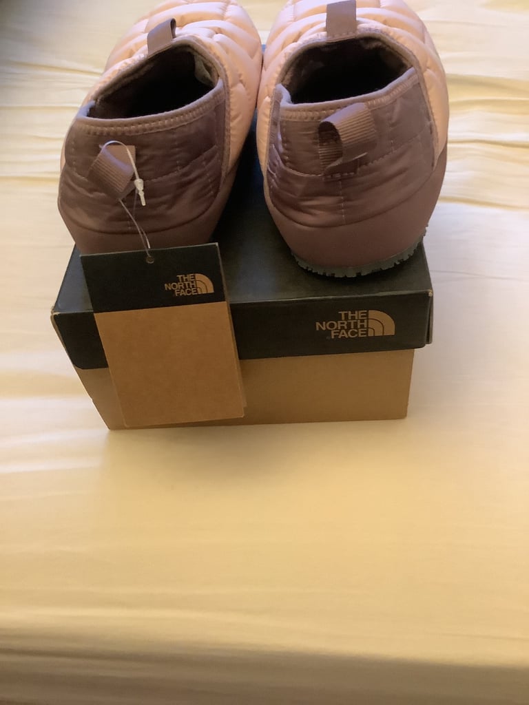 North face youth/womens mules size 4