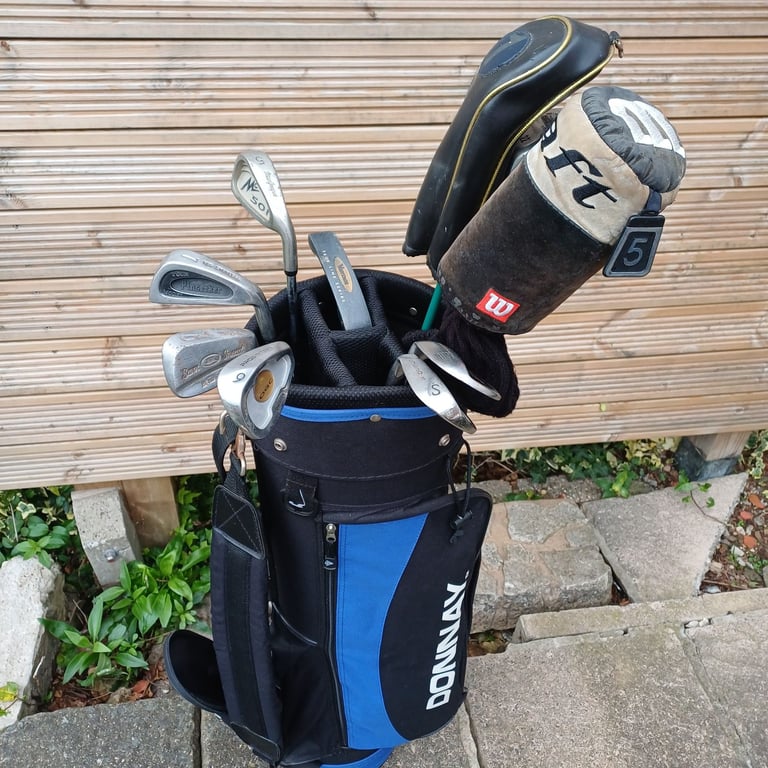 image for Set of men’s/adult r/h golf clubs (mixed brands) + 1x Donnay carry/stand golf bag 
