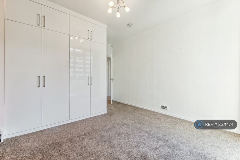 4 bedroom flat in Marlow House, London, W2 (4 bed) (#2671474)