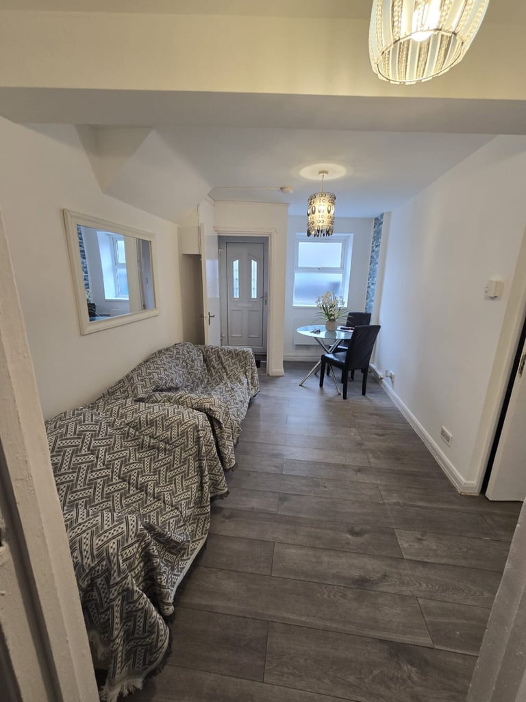 image for 1 bedroom house in 1-Bedroom Ground Floor Flat for Rent , IG11