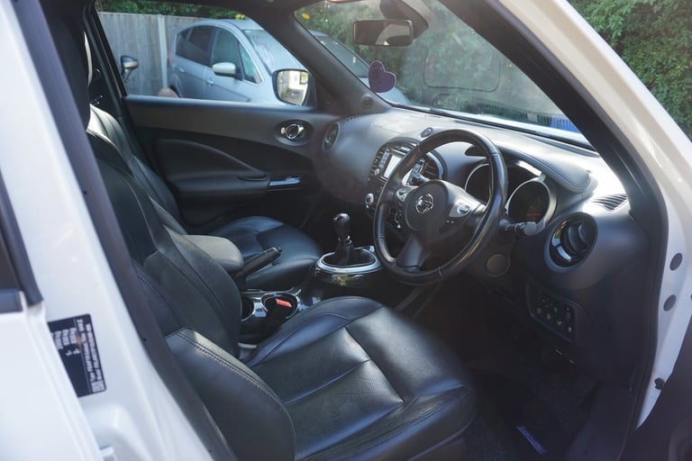 2017 Nissan Juke 1.2 DiG-T Tekna 5dr HATCHBACK Petrol Manual - Image 7