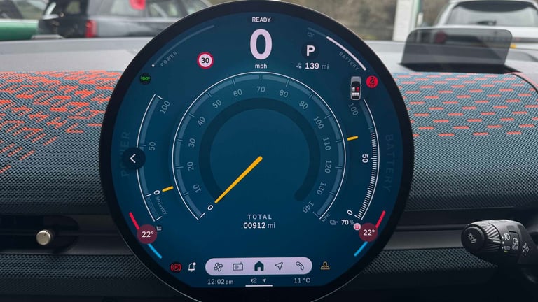  MINI Aceman 160kW SE Exclusive 54kWh 5dr Auto Hatchback Electric Automatic