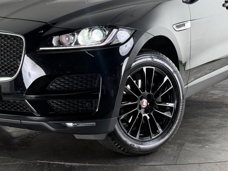 2019 Jaguar F-Pace 2.0 P250i Portfolio Auto AWD Euro 6 (s/s) 5dr ESTATE Petrol Automatic