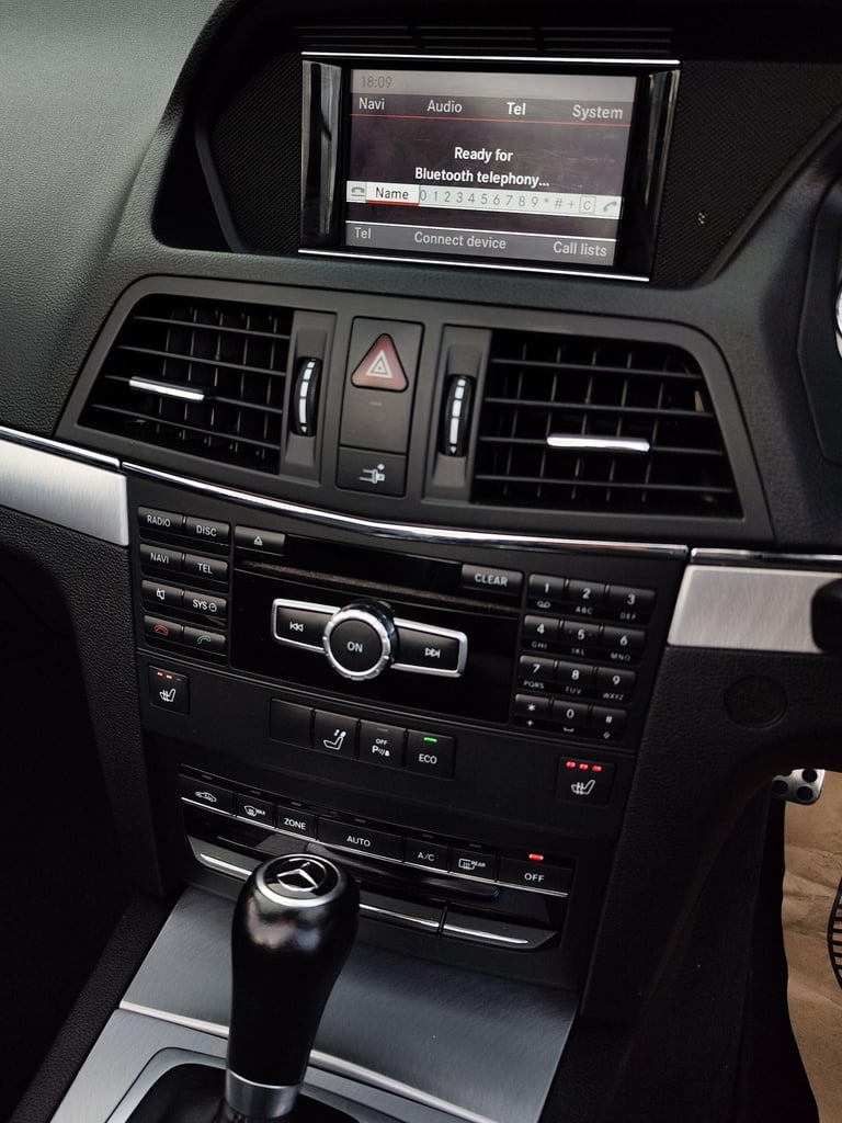 2013 Mercedes-Benz E-Class 2.1 E220 CDI BlueEfficiency Sport Cabriolet G-Tronic+ Euro 5 (s/s) 2dr...
