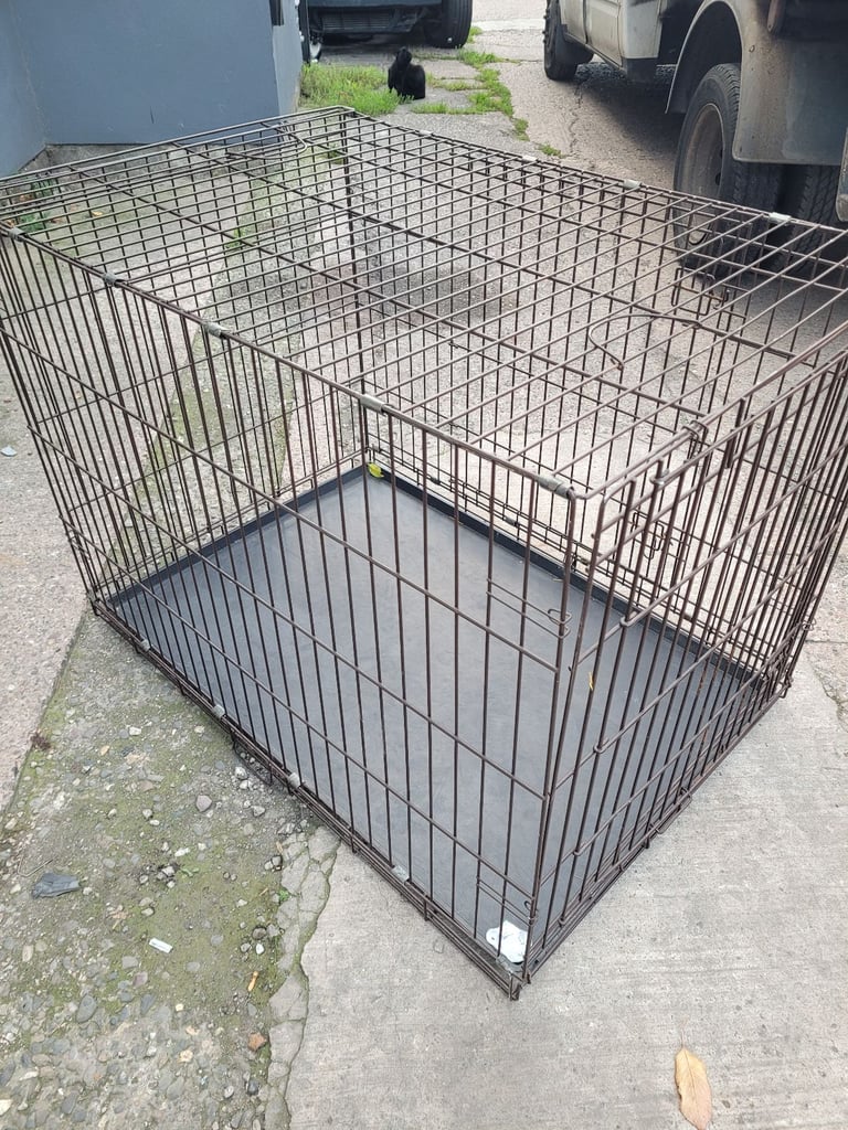 LARGE METAL FOLD DOWN DOG CAGE