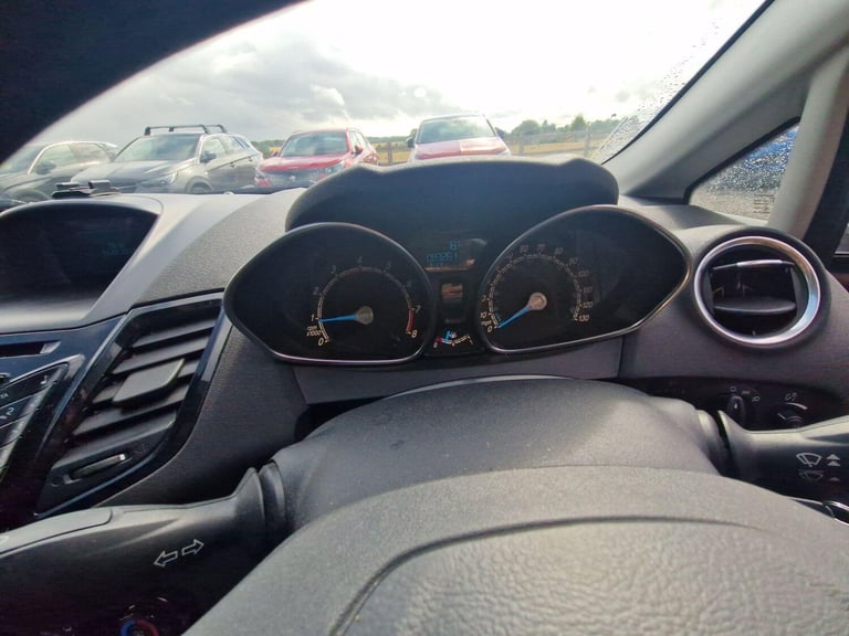 2015 Ford Fiesta 1.0T EcoBoost Zetec Euro 5 (s/s) 5dr Petrol